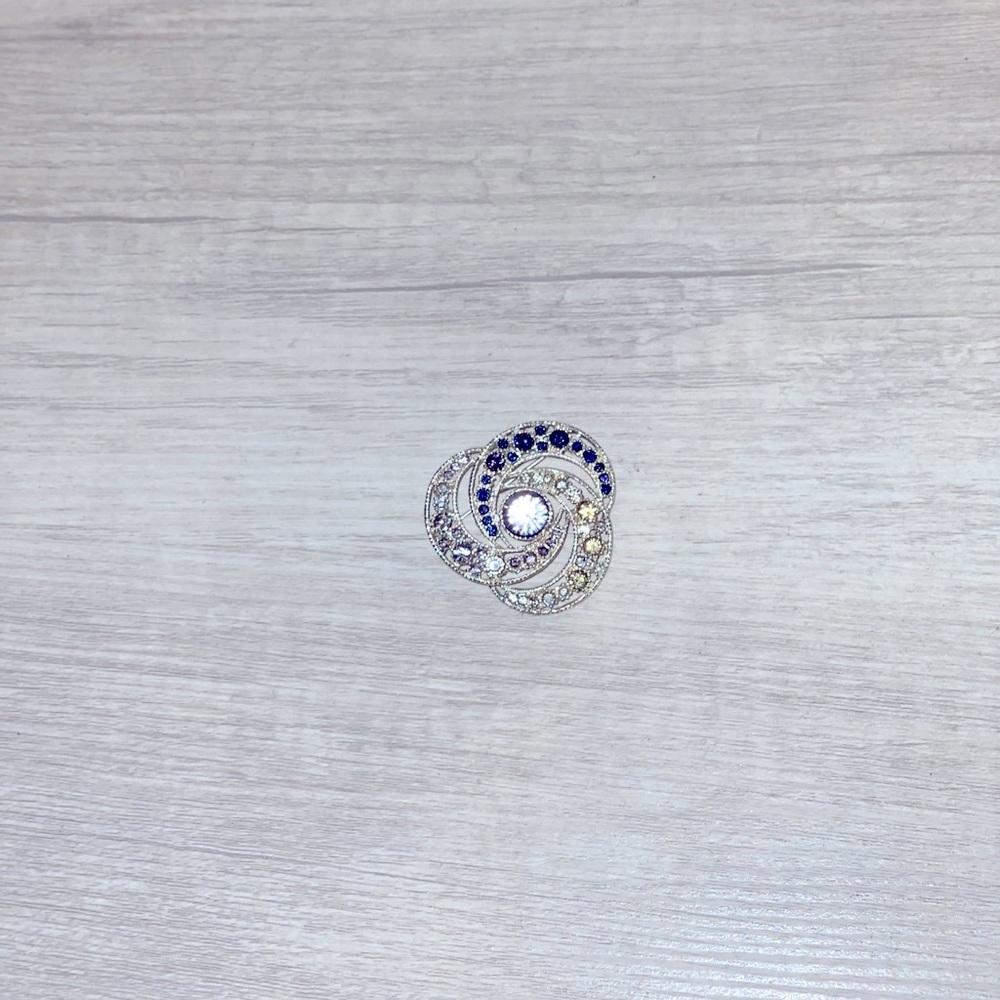 Brooch